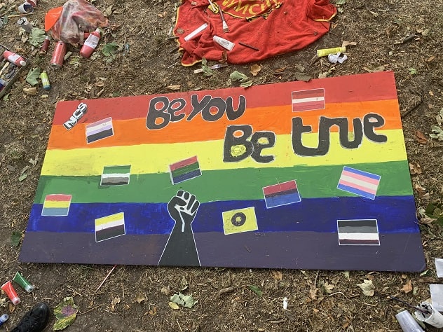 Be you be true sign